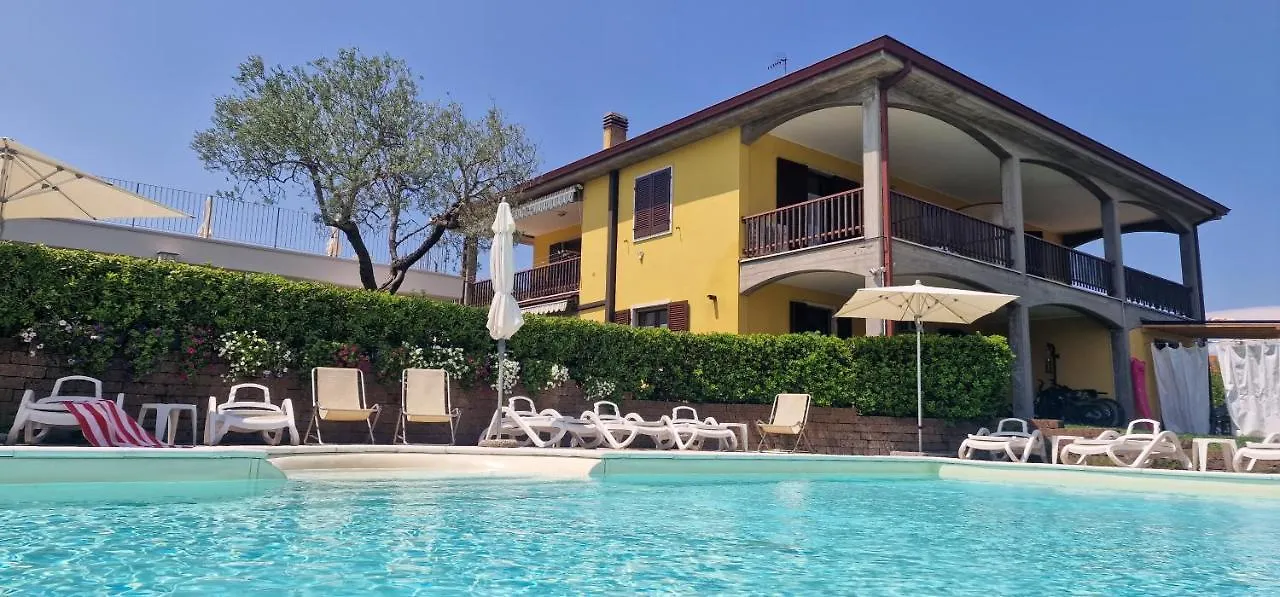 Apartment Appartamenti A Bardolino Italy